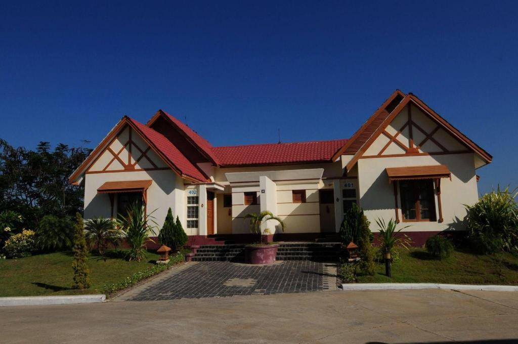 Myat Taw Win